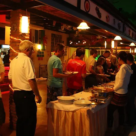 Apart-hotel Albatros