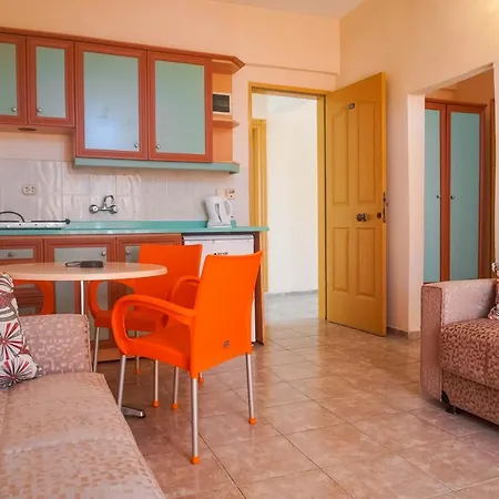 Albatros Aparthotel *